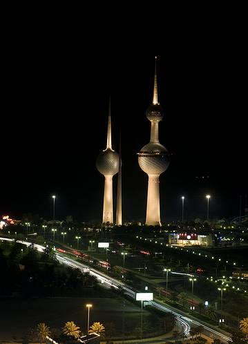 Kuwait ( pre mraka ).jpg.JPG - Kuwait, Tornjevi Slobode ( pre mraka )
